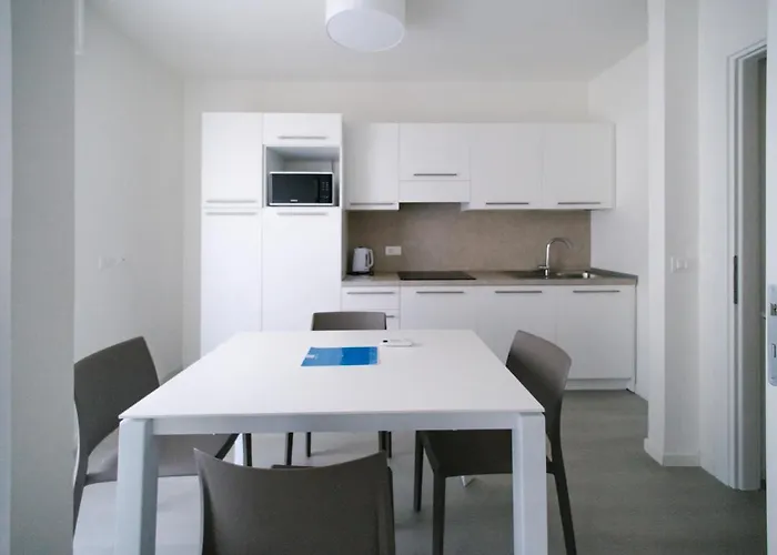 Mar60 아파트호텔