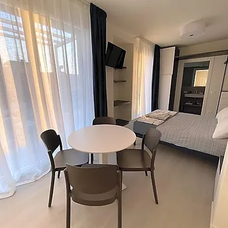 Mar60 Hotel apartamentowy 4*